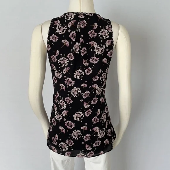 NWOT WHBM Floral Lace Print Top Size XS Petite - Picture 11 of 16